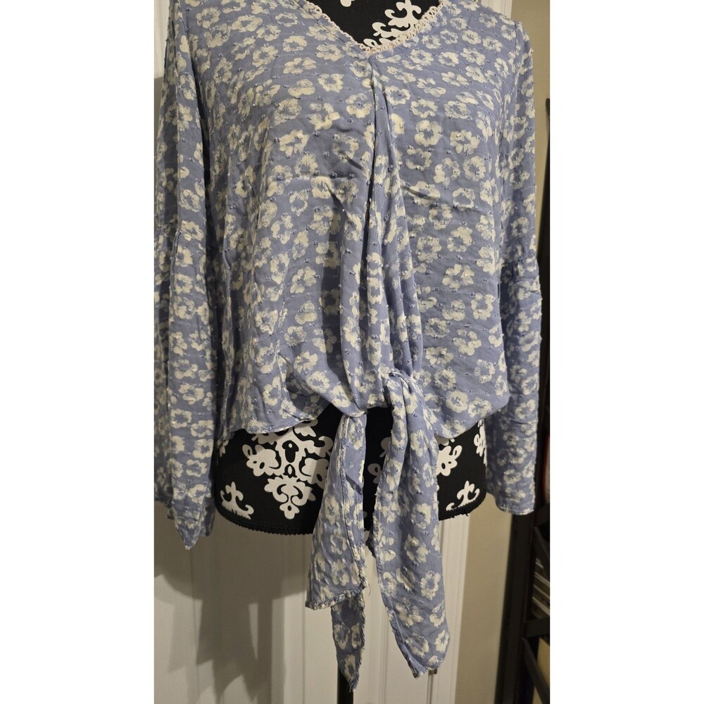Everly Anthropologie Blue Floral Tie-front Bell Sleeve Blouse Womens M
